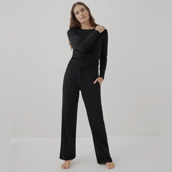 Pact Tops - LAST ONE! NWT Pact M Organic Cotton Cool Stretch Simple Long Sleeve Longline Tee